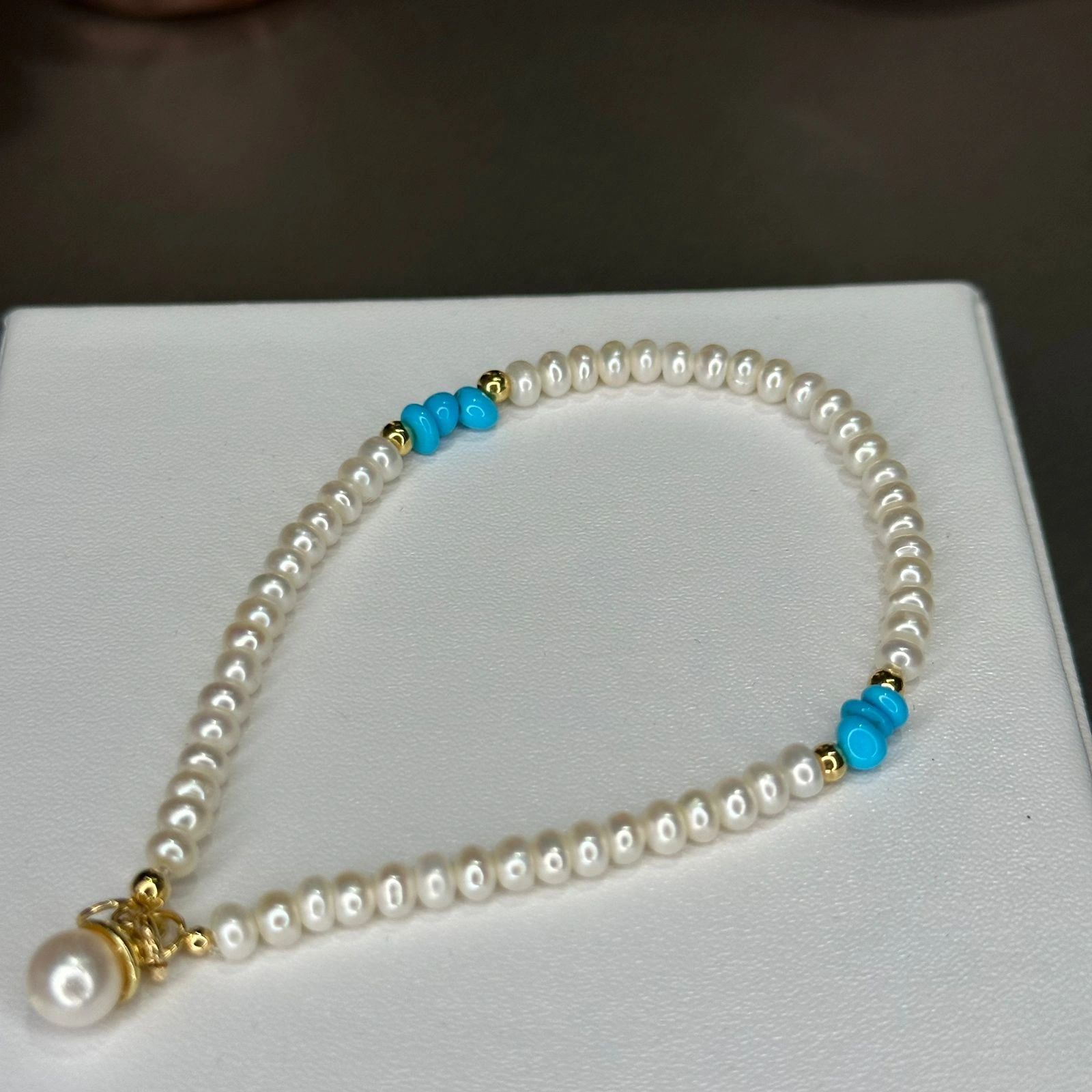 Pearl and turquoise bracelet